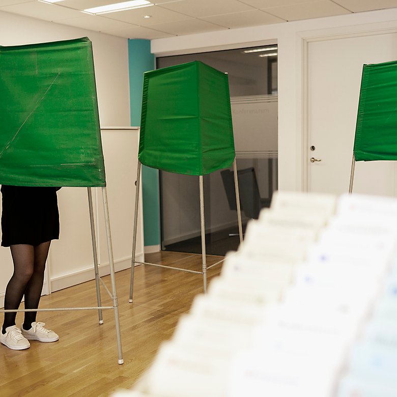 Röstningsbås i vallokal